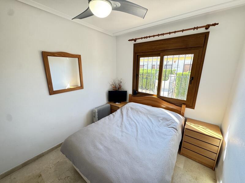2 Schlafzimmer Villa zu verkaufen