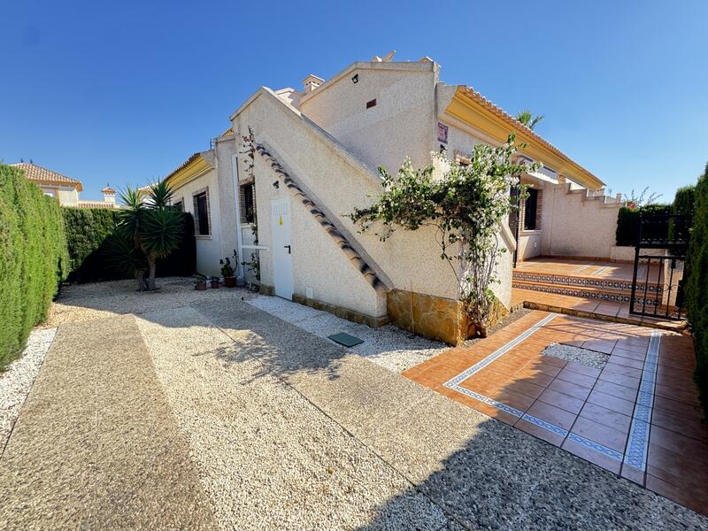 2 Schlafzimmer Villa zu verkaufen