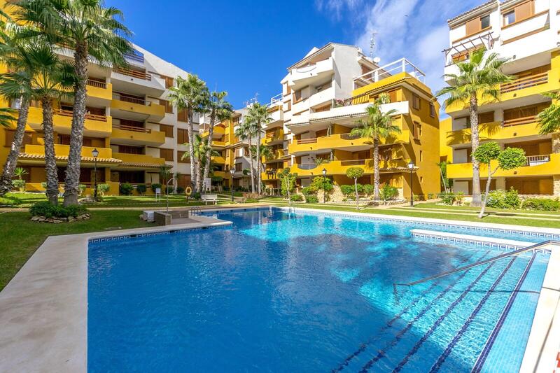 Apartamento en venta en Punta Prima, Alicante