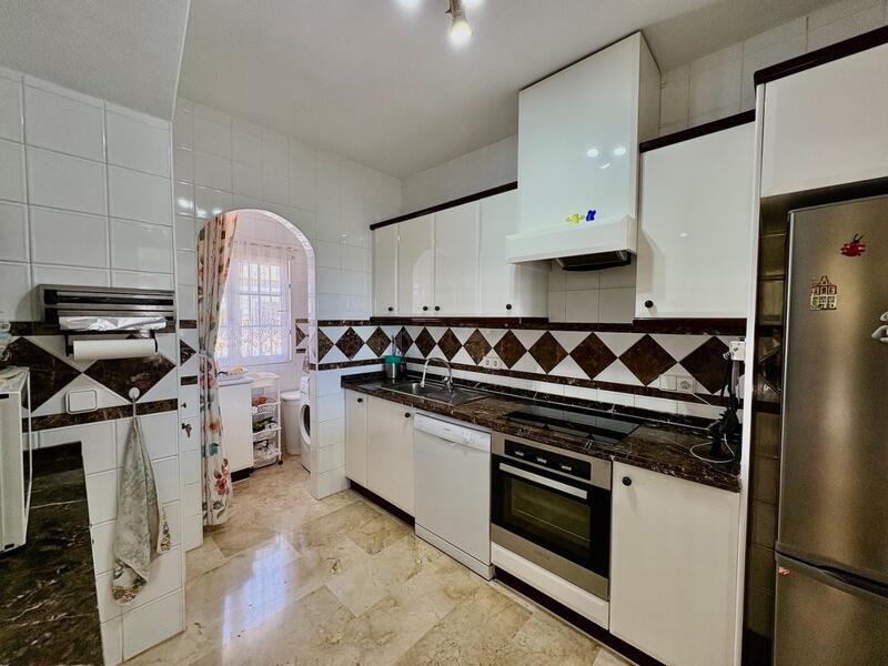 2 спальная комната вилла продается