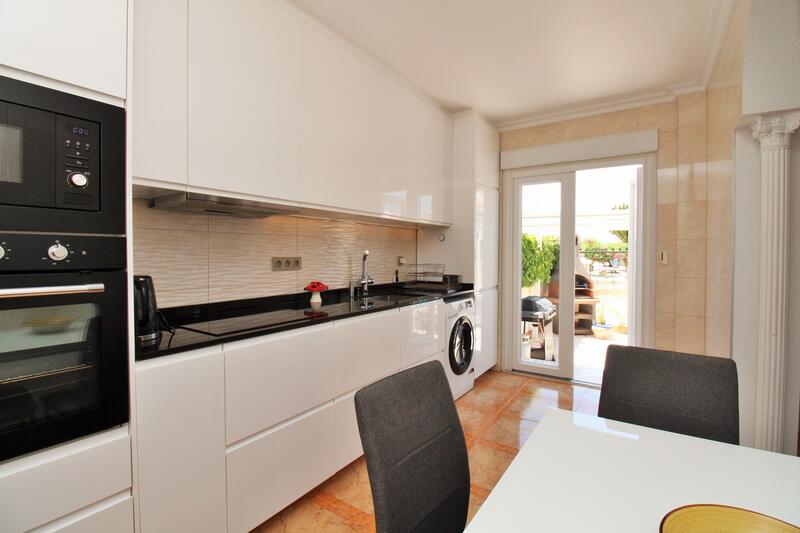 2 slaapkamer Appartement Te koop