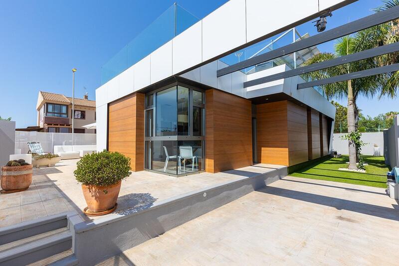 Villa à vendre dans Pilar de la Horadada, Alicante