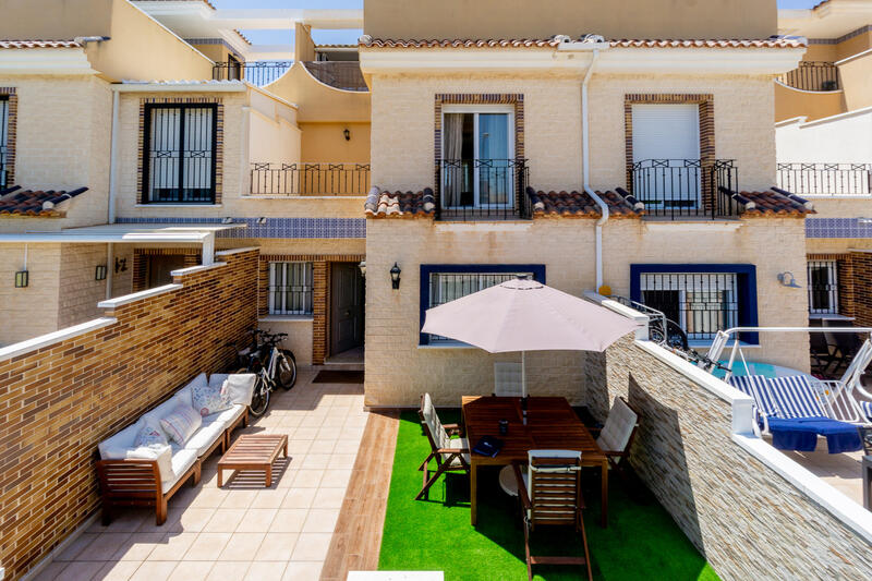 Stadthaus zu verkaufen in Torre de la Horadada, Alicante