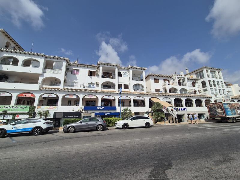 Apartment for sale in Villamartin, Alicante