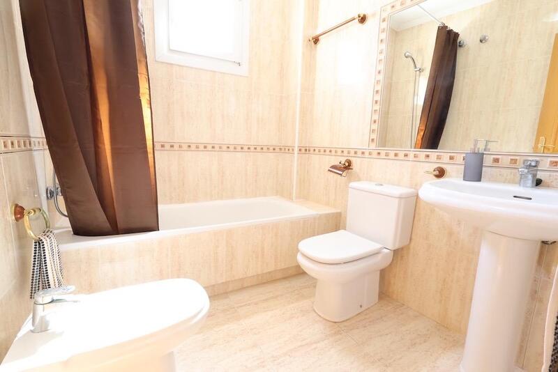 3 Schlafzimmer Stadthaus zu verkaufen