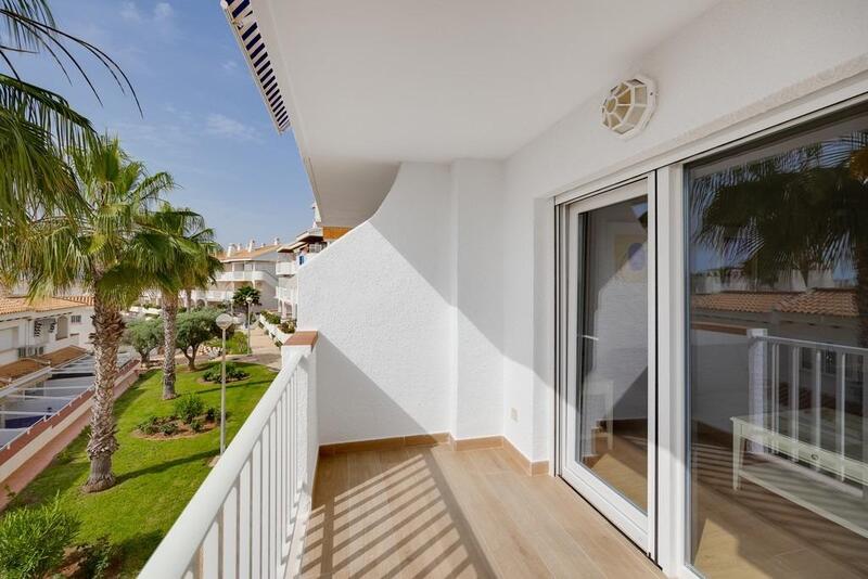 Appartement Te koop in Cabo Roig, Alicante