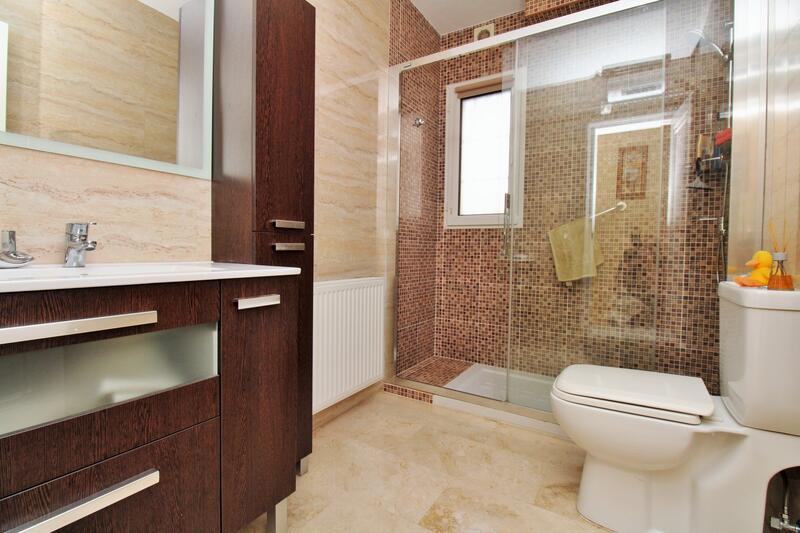3 спальная комната вилла продается