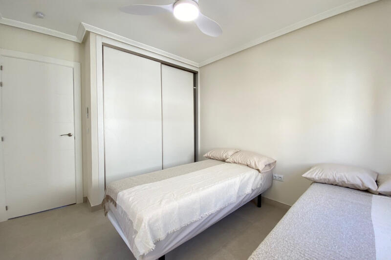 4 Cuarto Adosado en venta