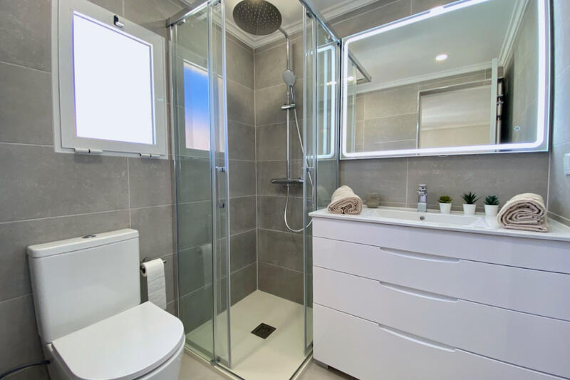 4 Cuarto Adosado en venta