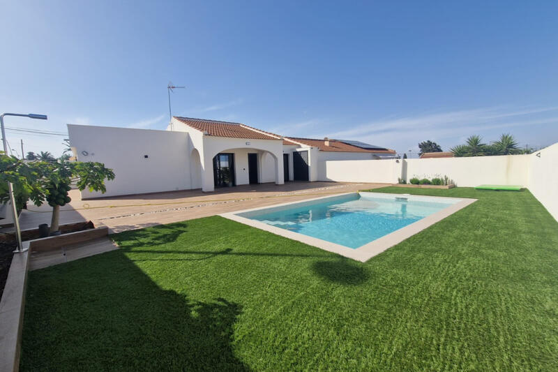 Villa till salu i Los Balcones, Alicante