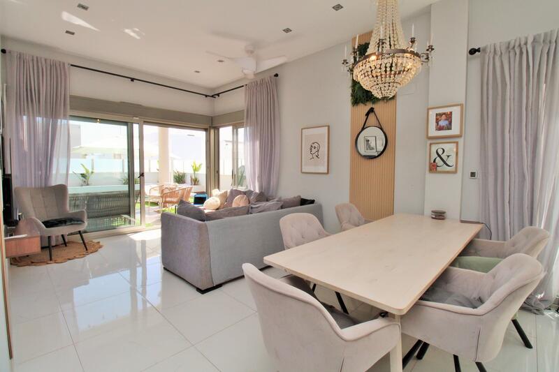 5 bedroom Villa for sale