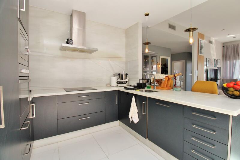 5 bedroom Villa for sale