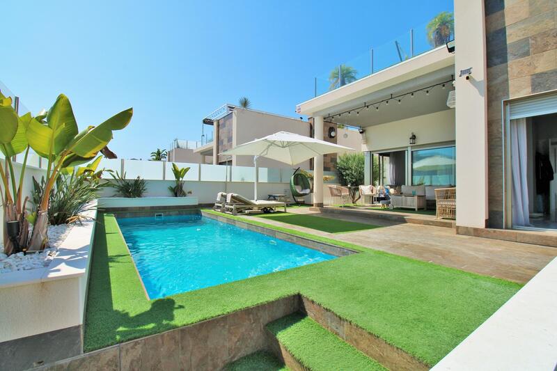 5 bedroom Villa for sale
