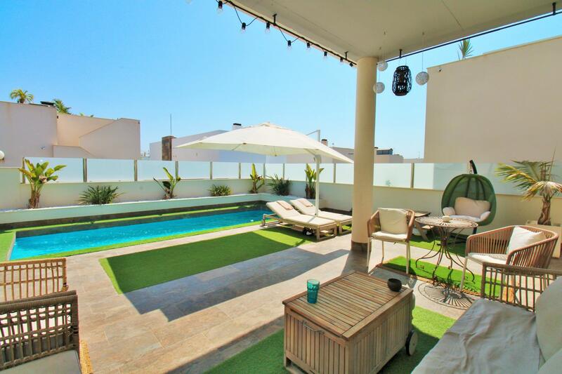 5 bedroom Villa for sale