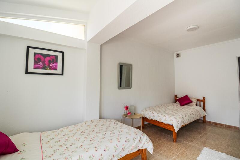 2 Cuarto Villa en venta