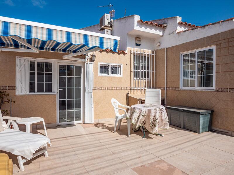 2 Cuarto Villa en venta