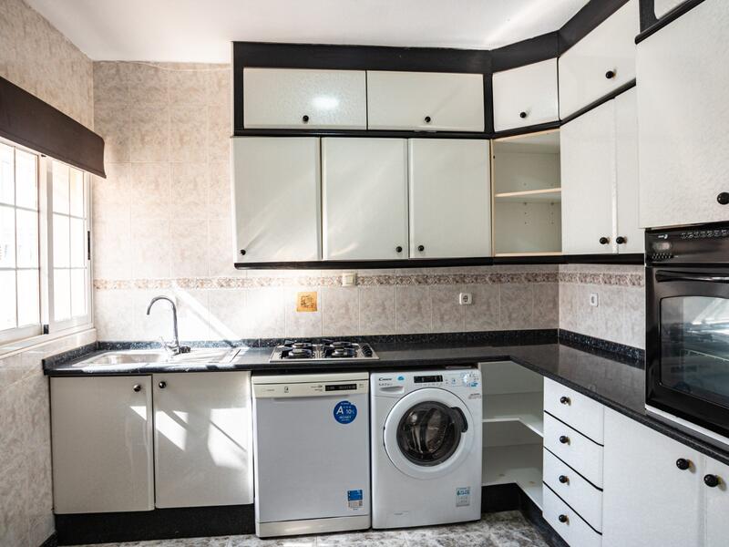 2 Cuarto Villa en venta