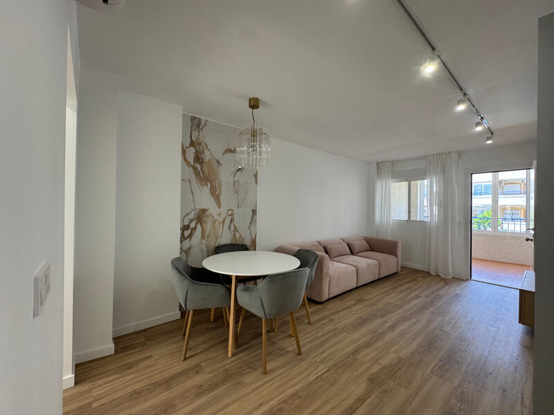 2 slaapkamer Appartement Te koop