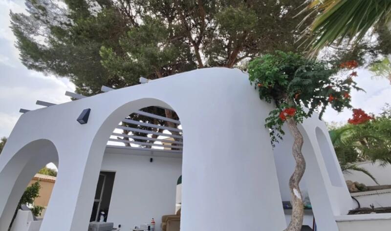6 bedroom Villa for sale