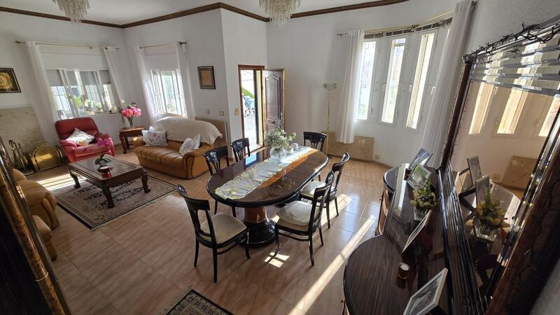 3 sovrum Villa till salu
