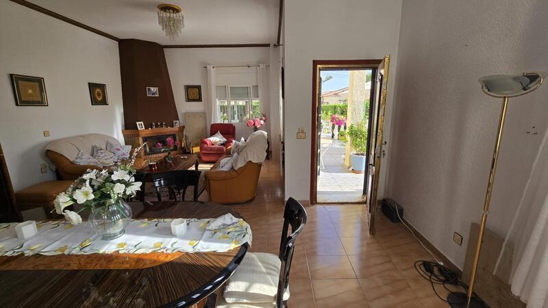 3 sovrum Villa till salu