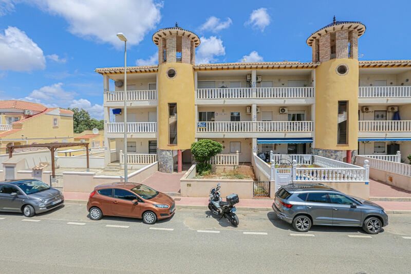 Lägenhet till salu i Villamartin, Alicante