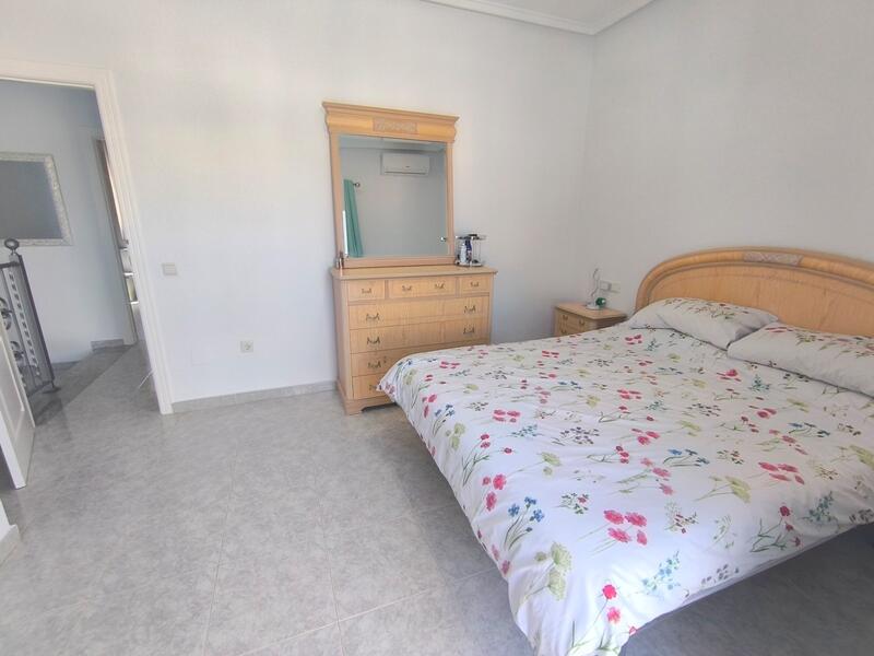 3 Schlafzimmer Stadthaus zu verkaufen