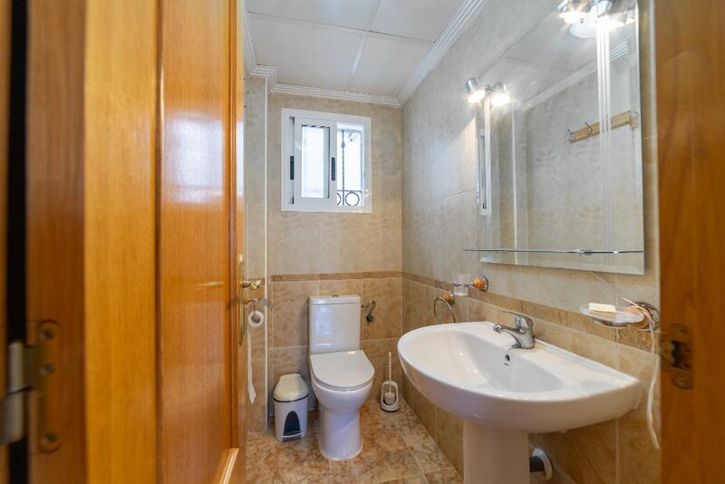 2 bedroom Townhouse for sale