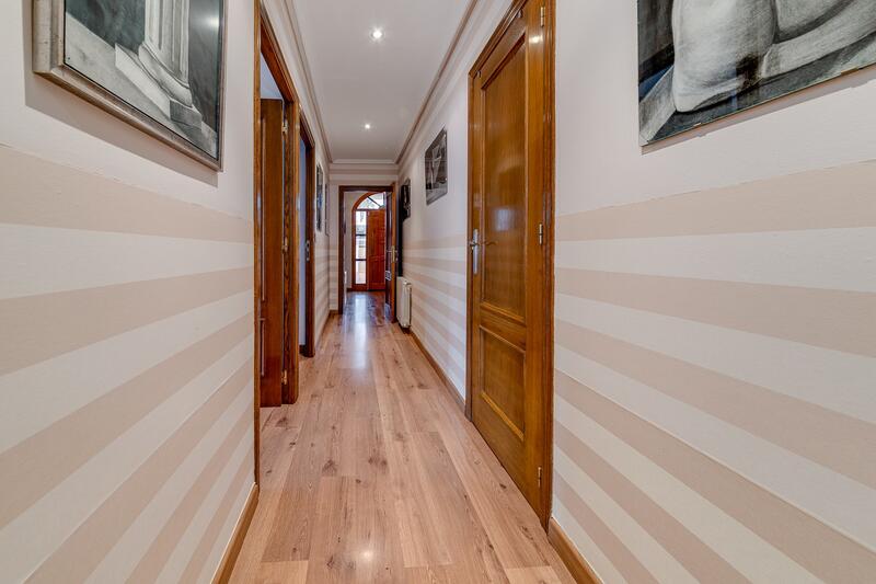 6 Cuarto Villa en venta
