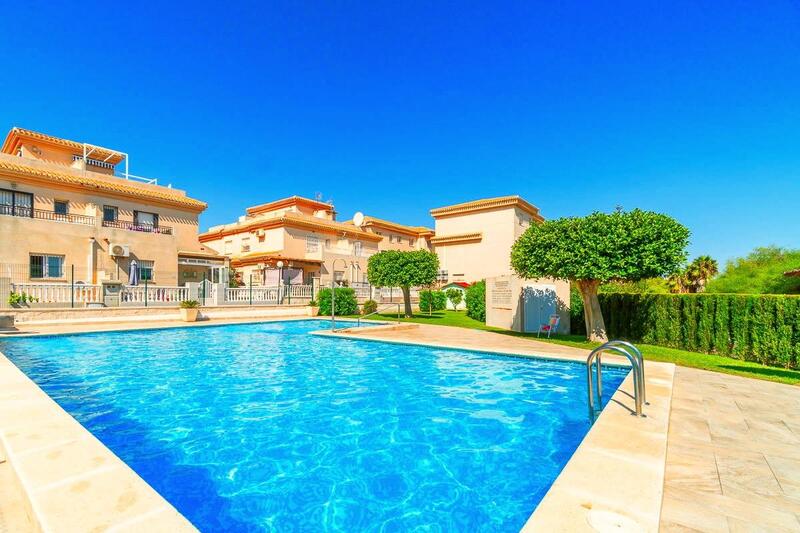 Duplex for sale in Playa Flamenca, Alicante