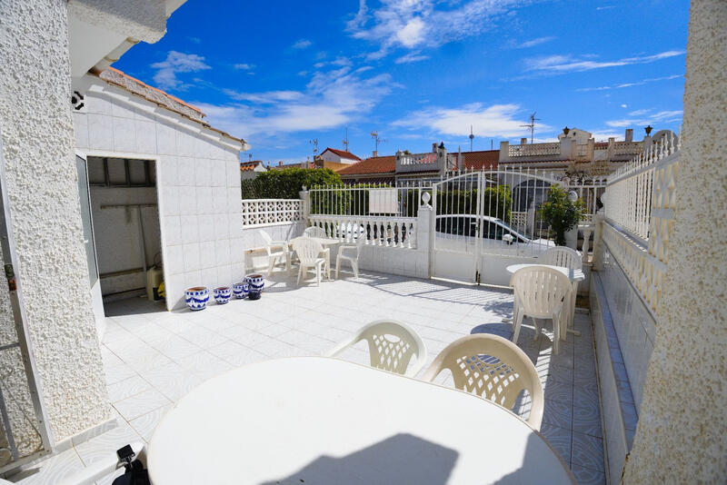 Villa till salu i Torrevieja, Alicante
