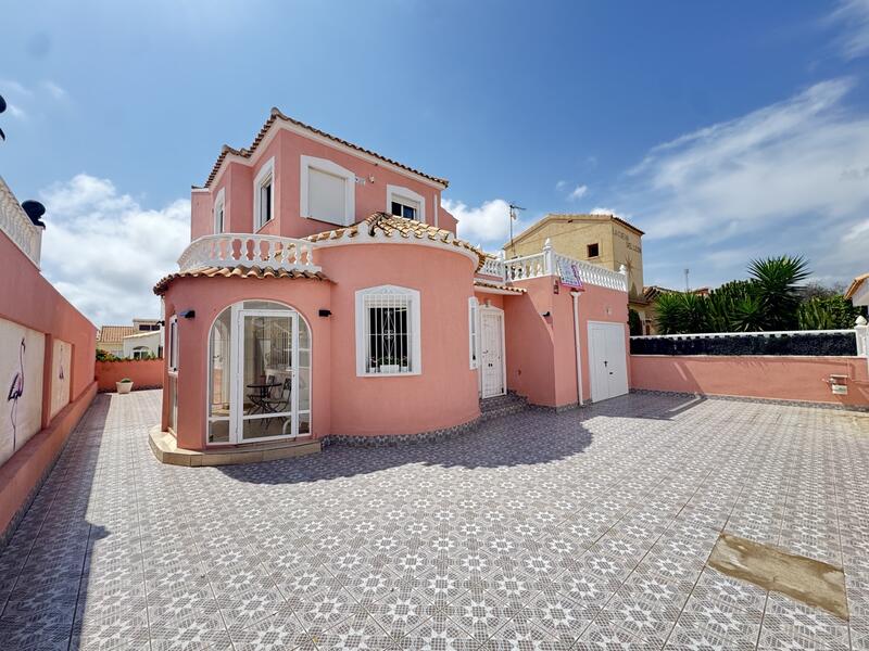 Villa till salu i Orihuela Costa, Alicante