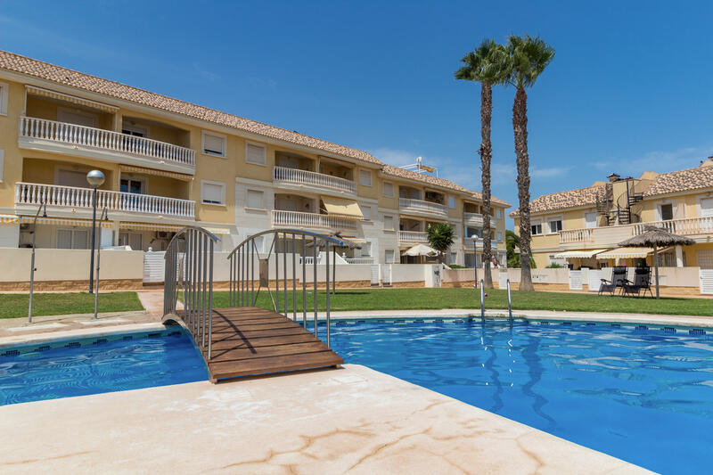 квартира продается в Lomas De Cabo Roig, Alicante