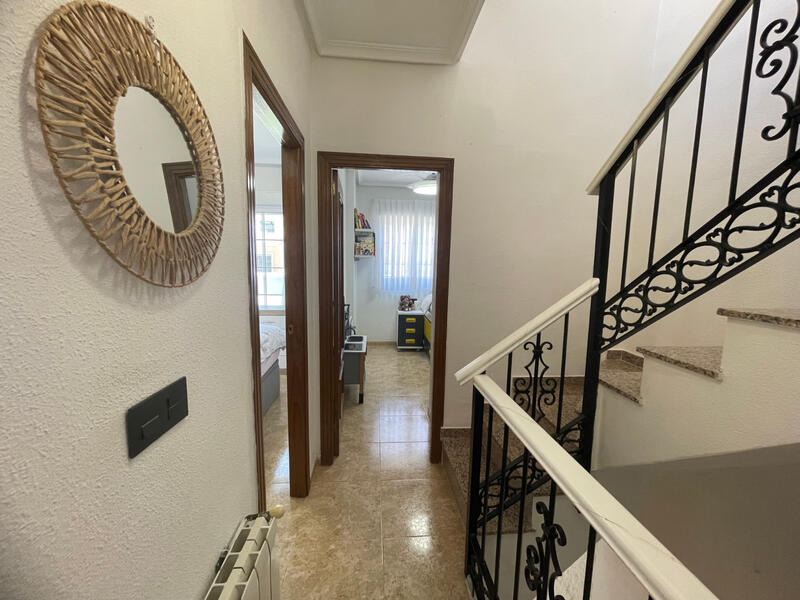 3 bedroom Townhouse for sale
