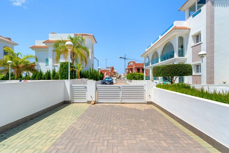 3 bedroom Villa for sale
