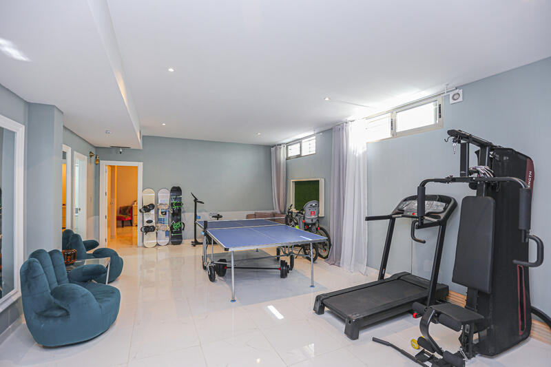 5 bedroom Villa for sale