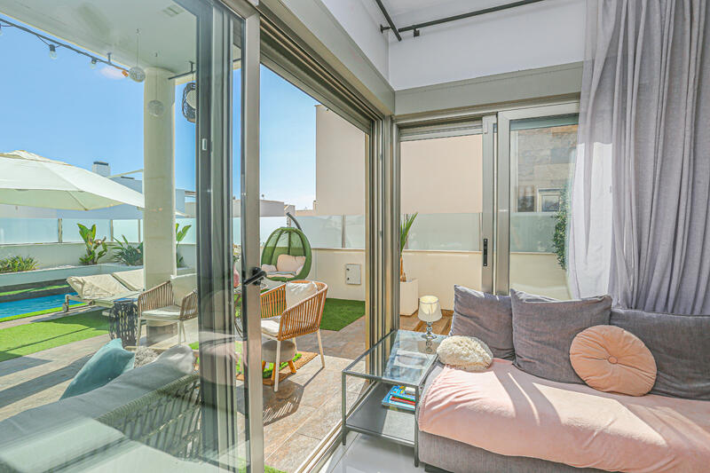 5 bedroom Villa for sale