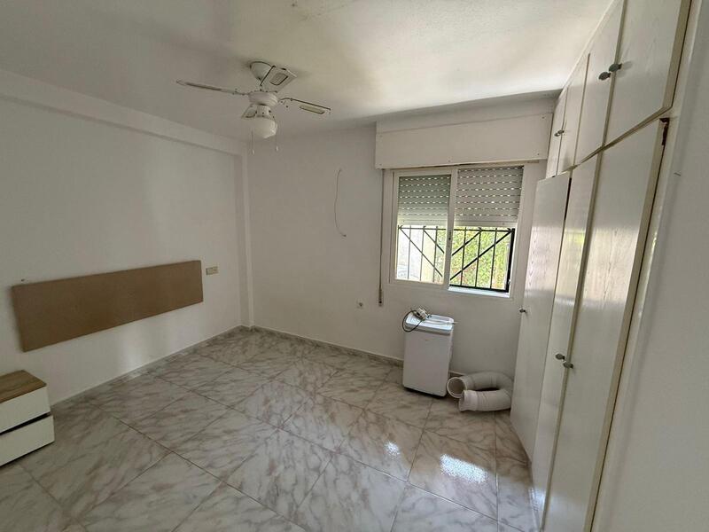 2 bedroom Townhouse for sale