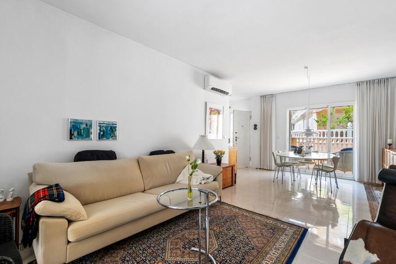 3 bedroom Townhouse for sale