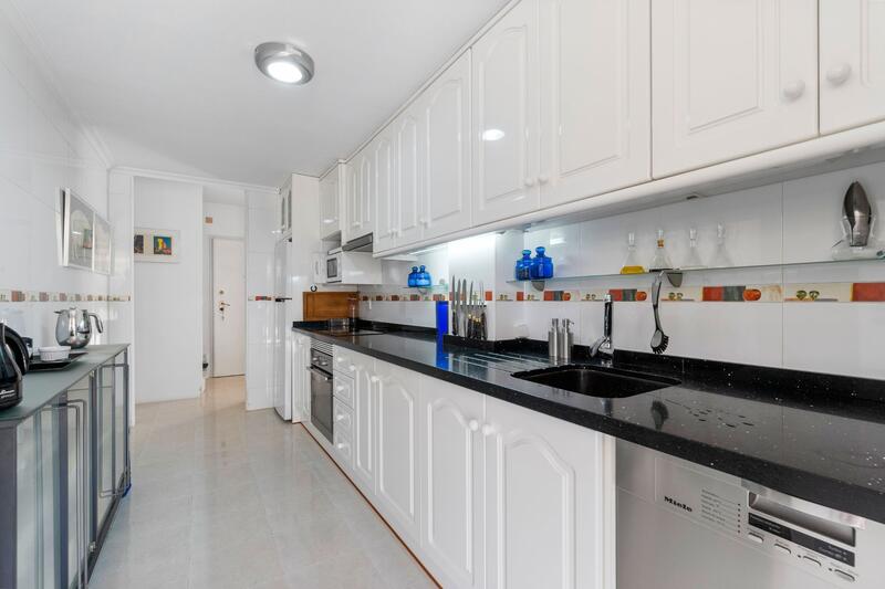3 bedroom Townhouse for sale