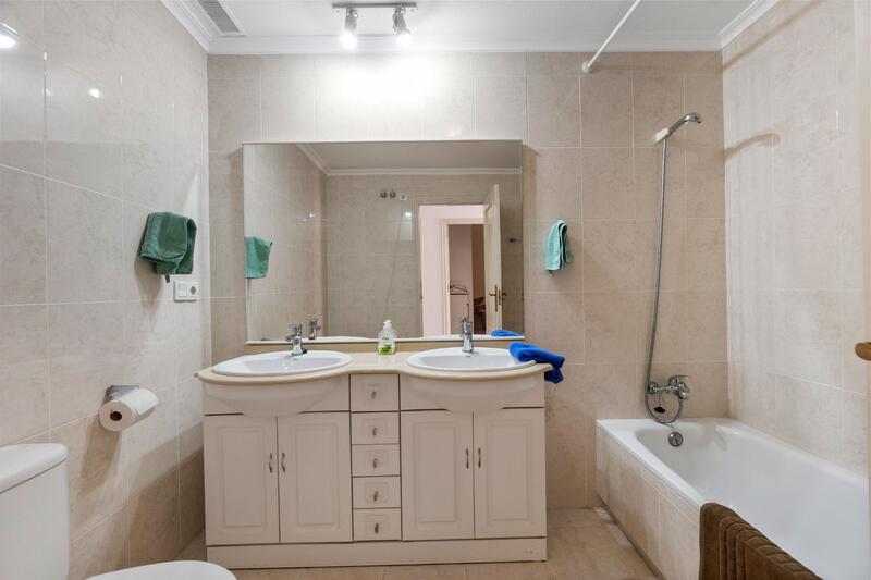 3 bedroom Townhouse for sale