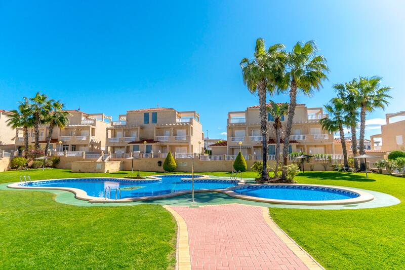 3 bedroom Townhouse for sale