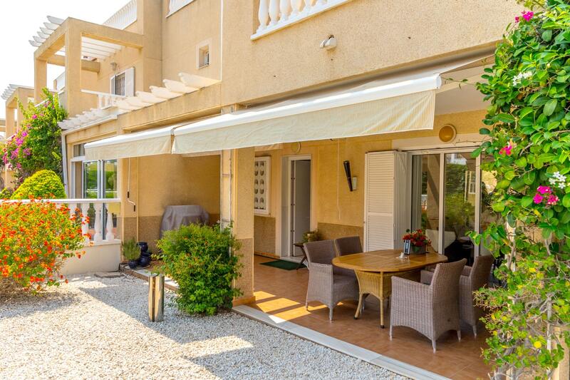 3 bedroom Townhouse for sale