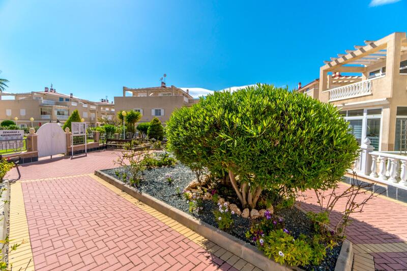 3 bedroom Townhouse for sale