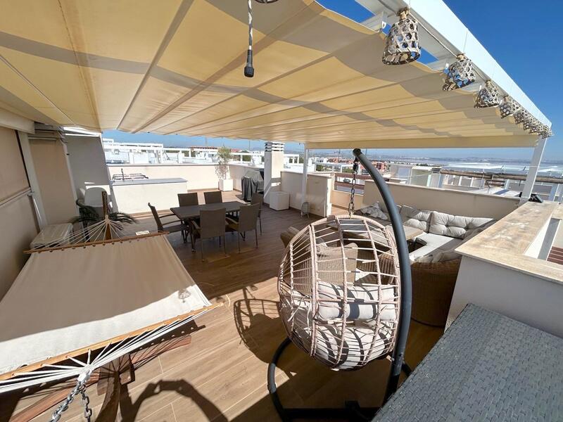 3 bedroom Apartment for sale
