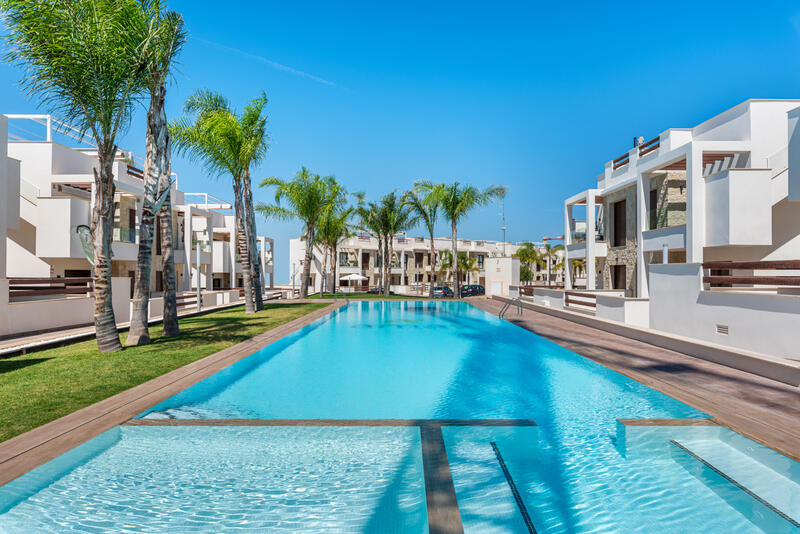 Apartment for sale in Los Balcones, Alicante