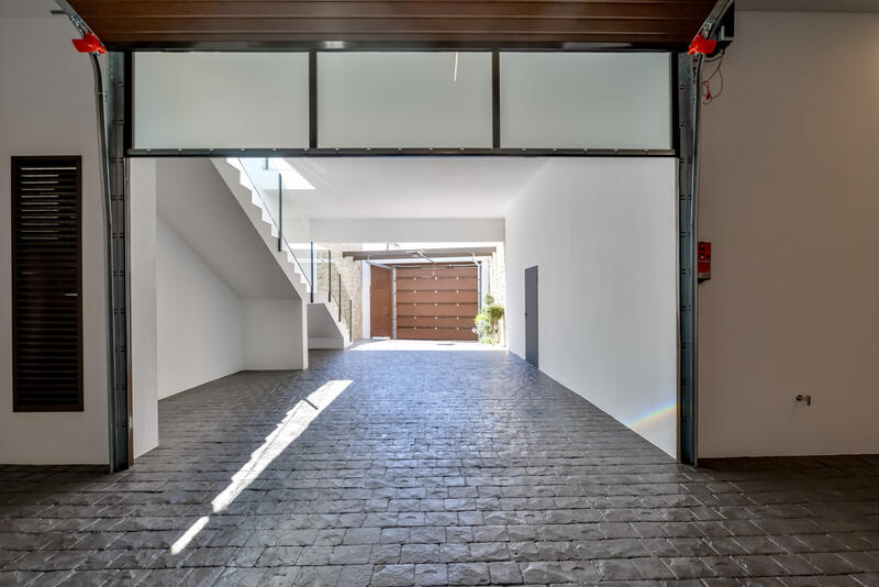 8 bedroom Villa for sale