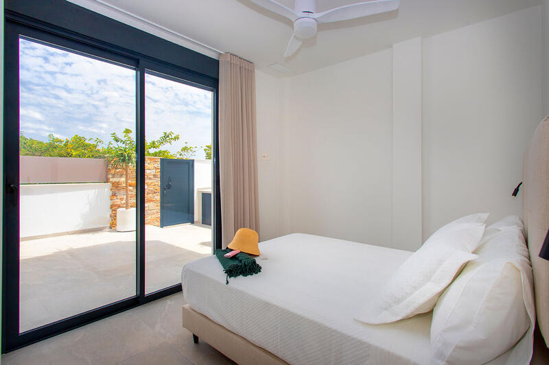 3 bedroom Townhouse for sale
