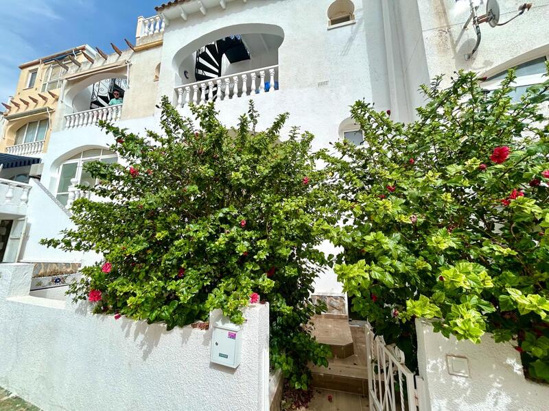 квартира продается в Villamartin, Alicante