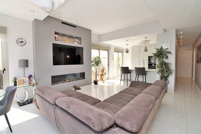 4 bedroom Villa for sale